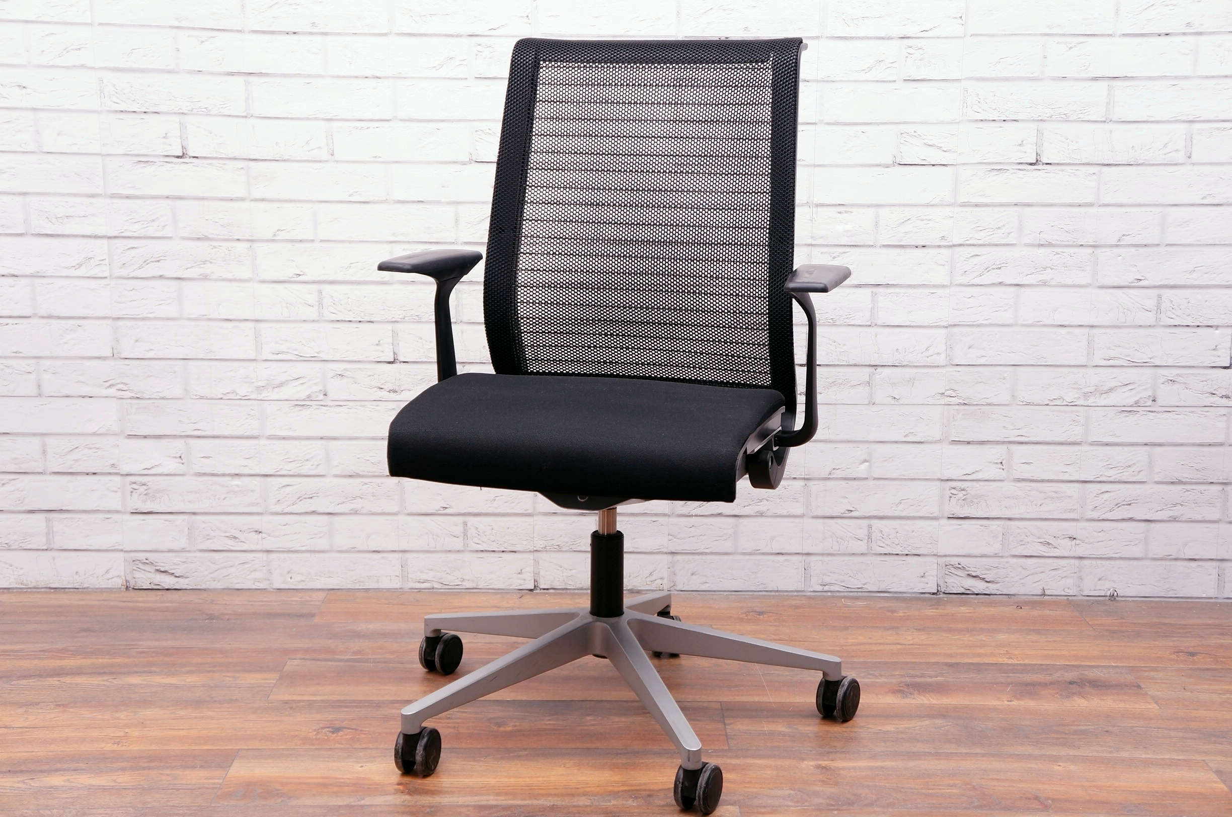 used steelcase chairs