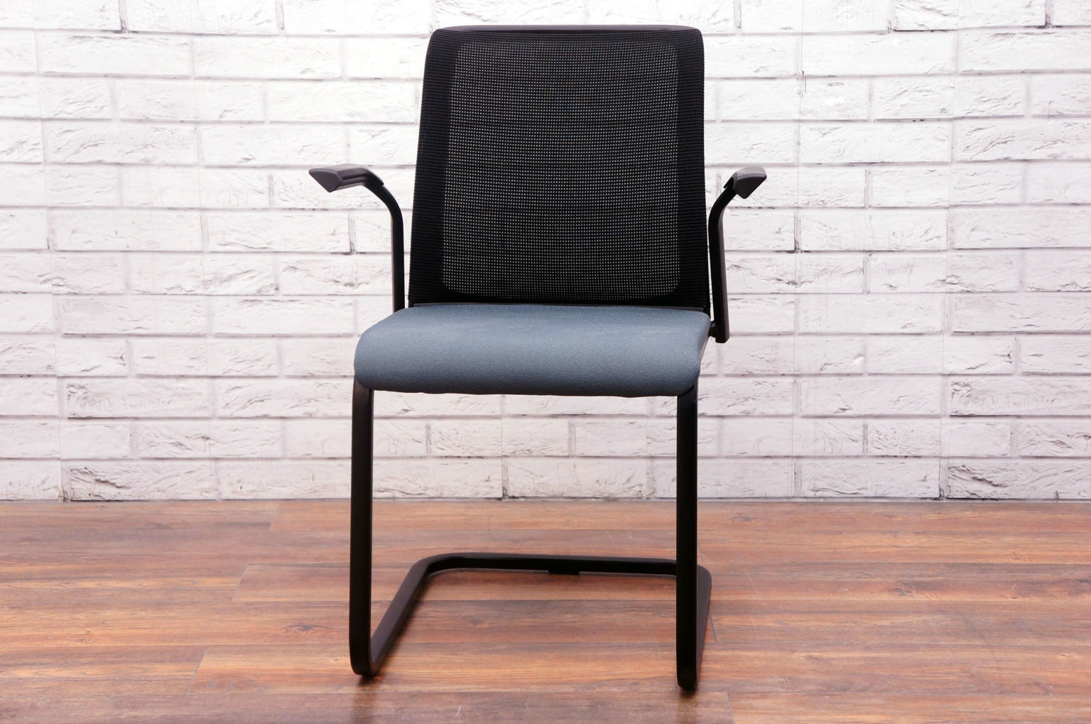 Steelcase Reply Chair In Blue & Black - Office Resale