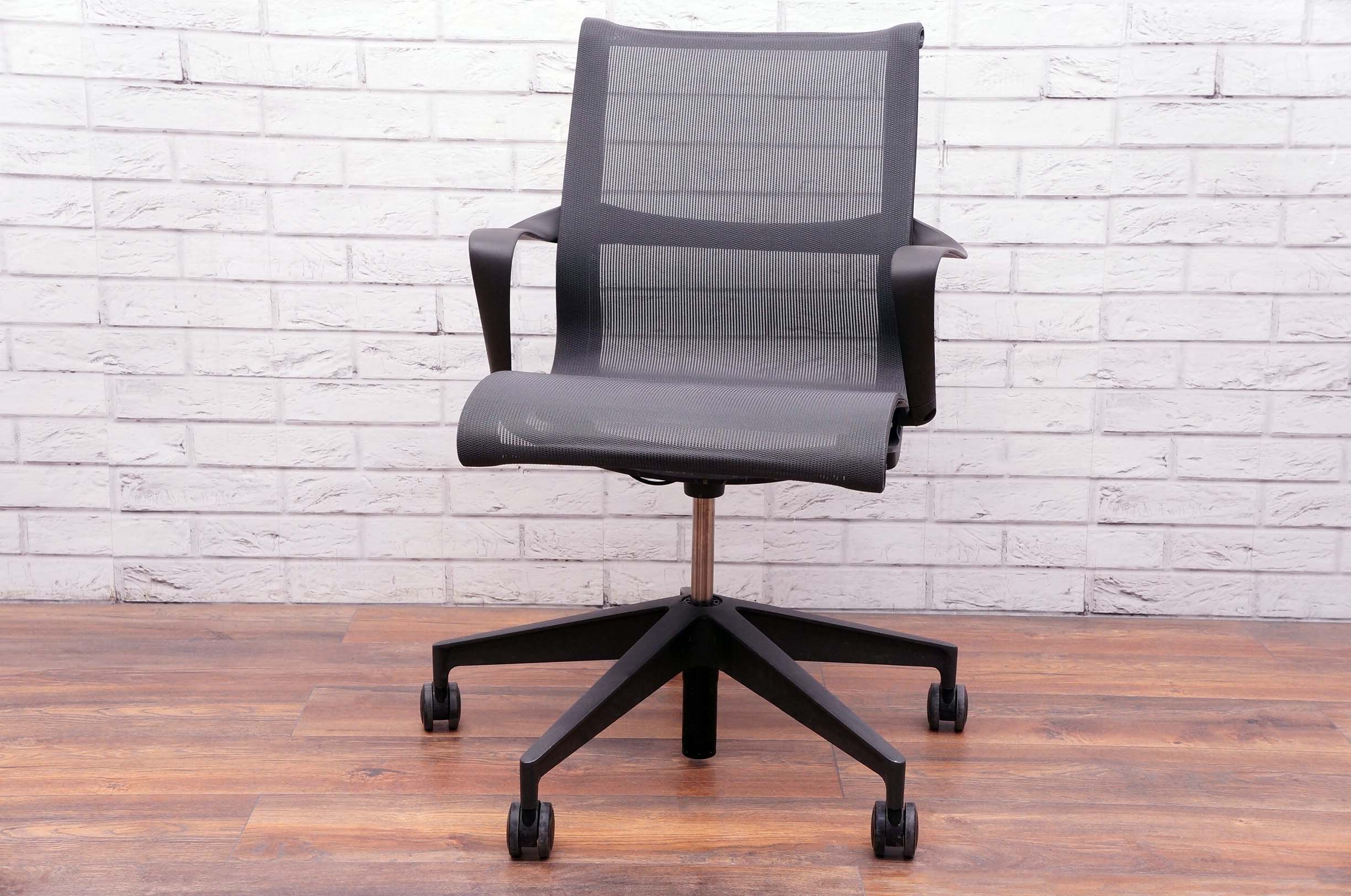 herman miller setu graphite